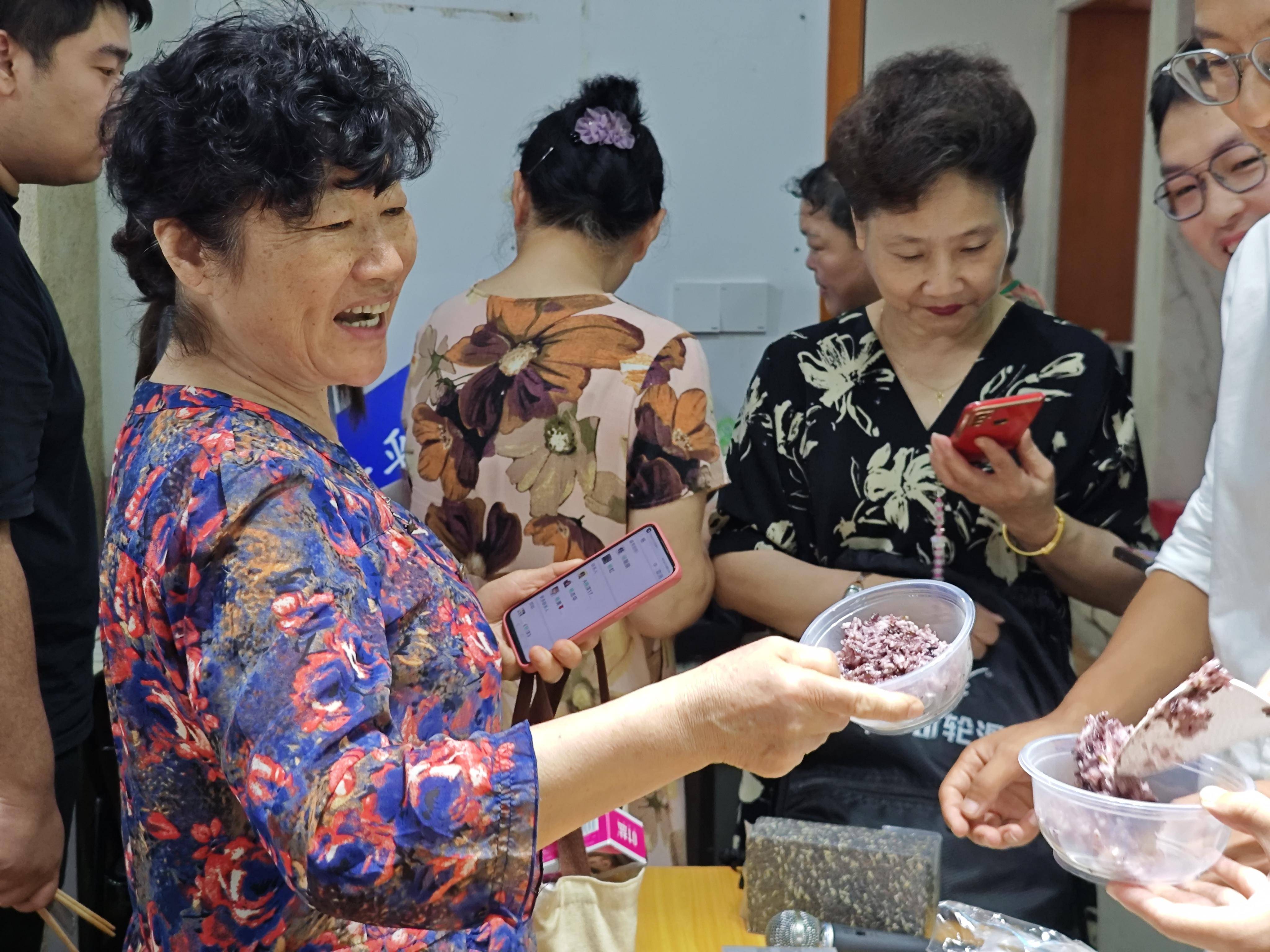
                        4:3图片