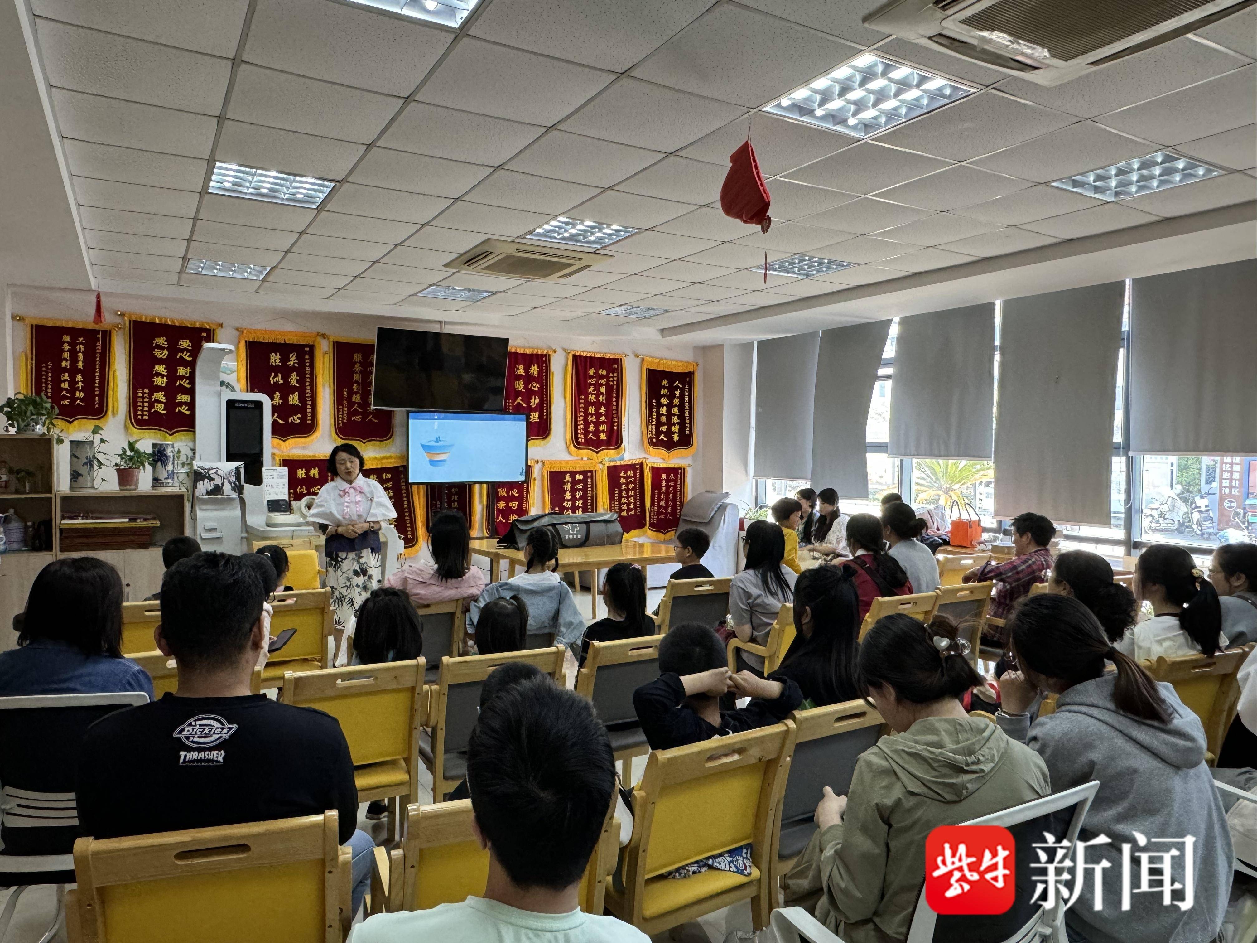 
                        4:3图片