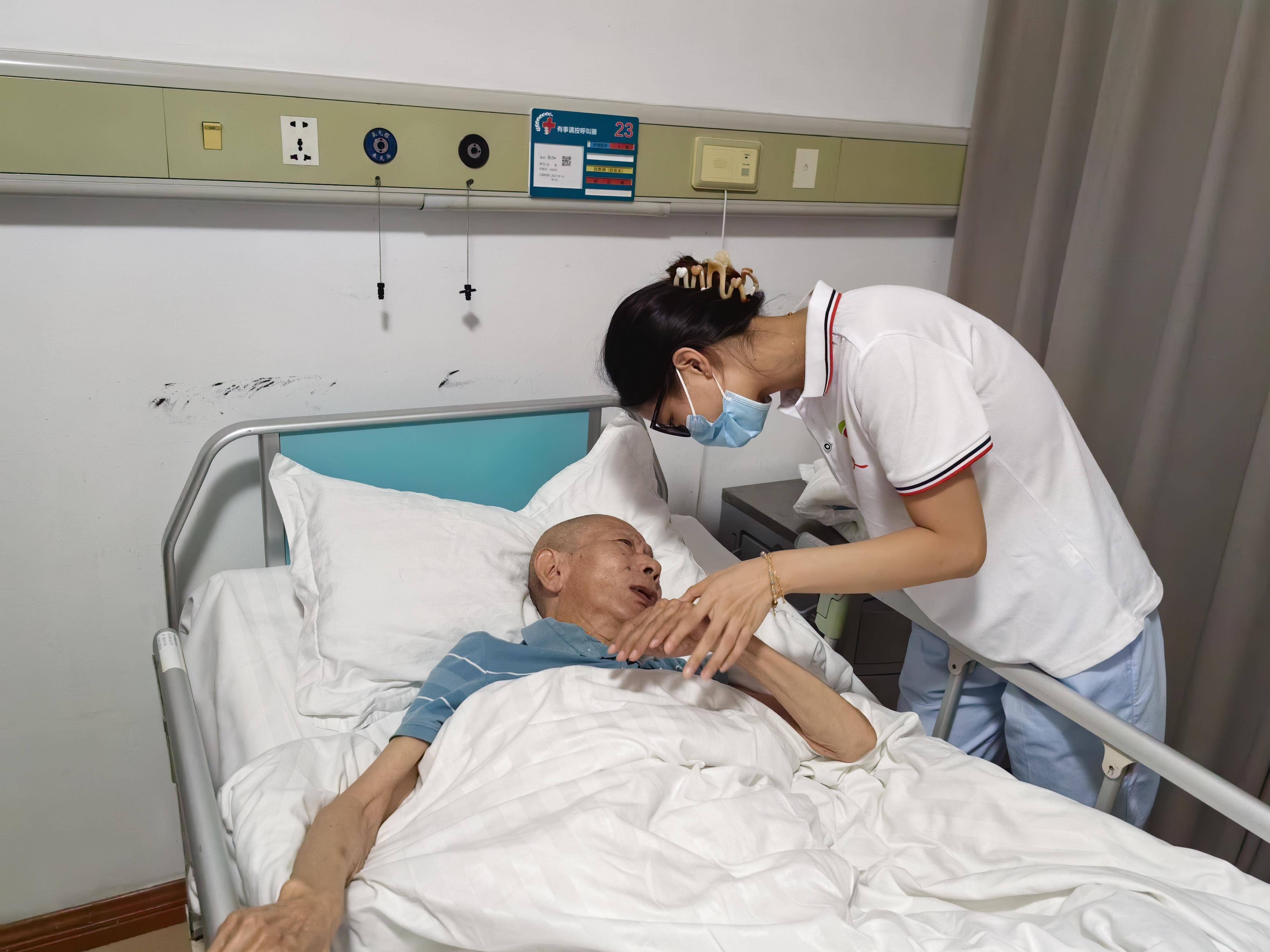 
                        4:3图片