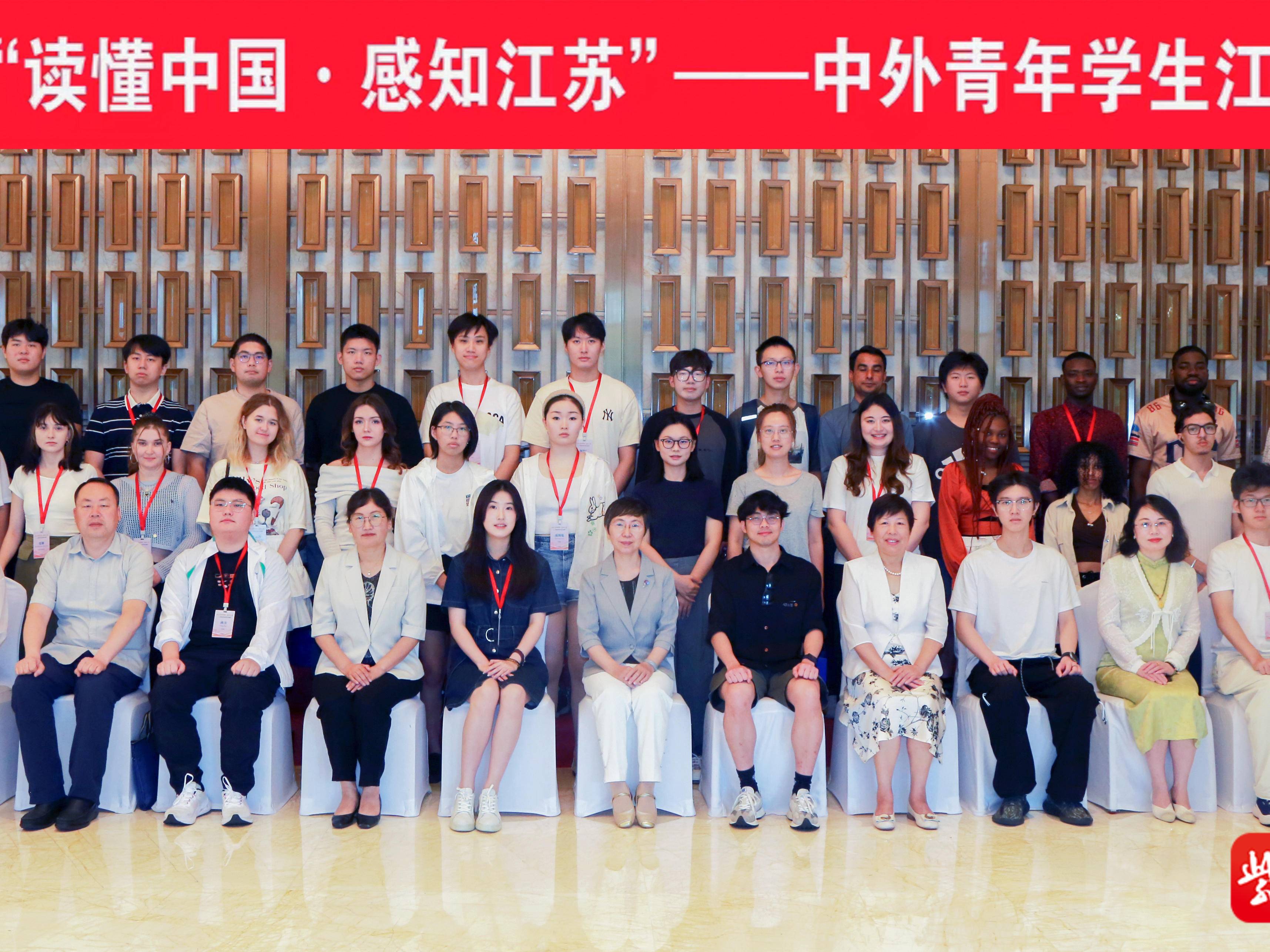 
                        4:3图片