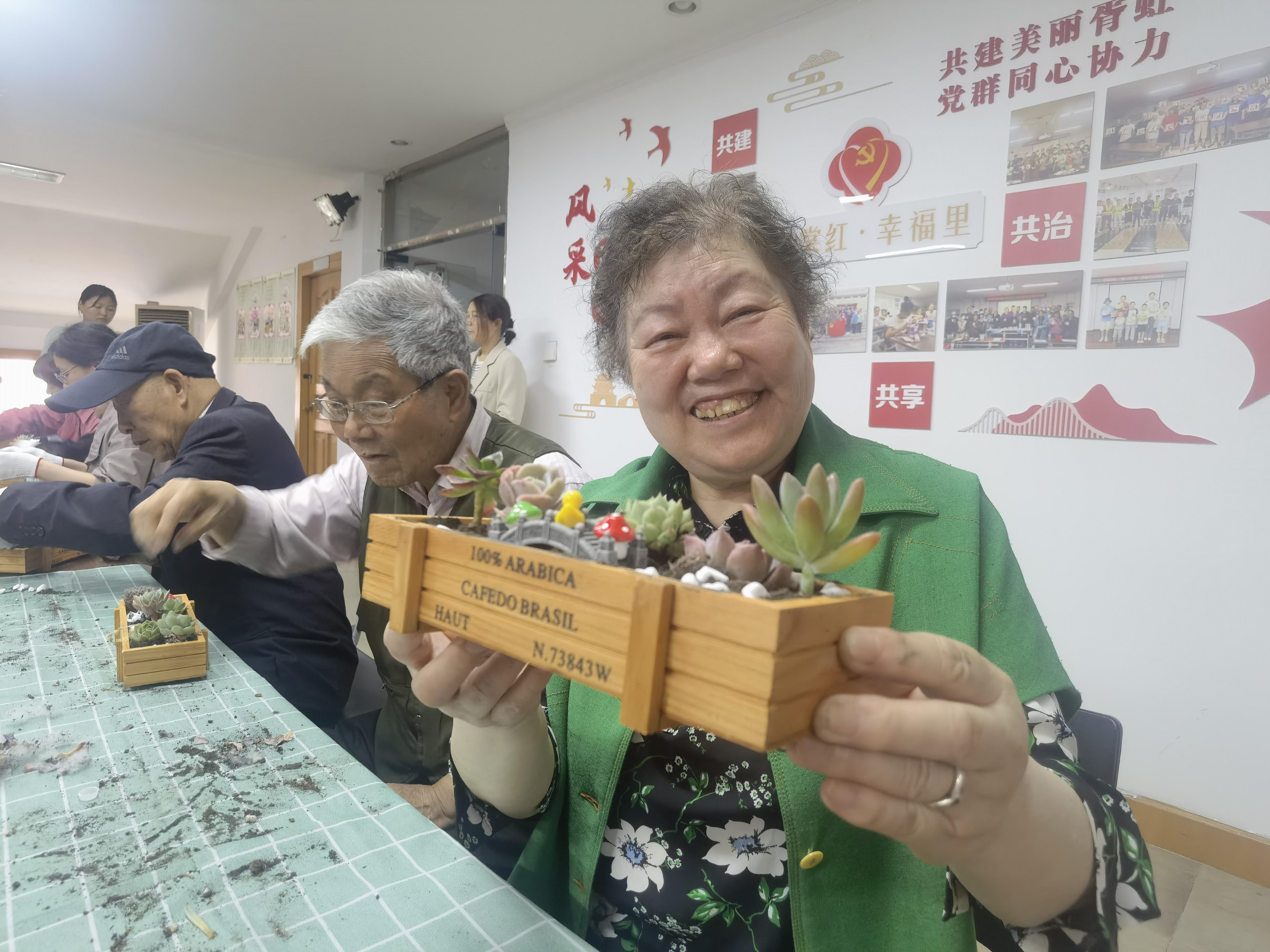 
                        4:3图片