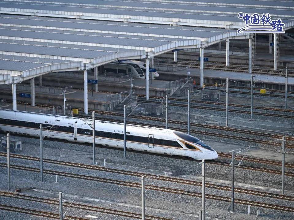
                        4:3图片