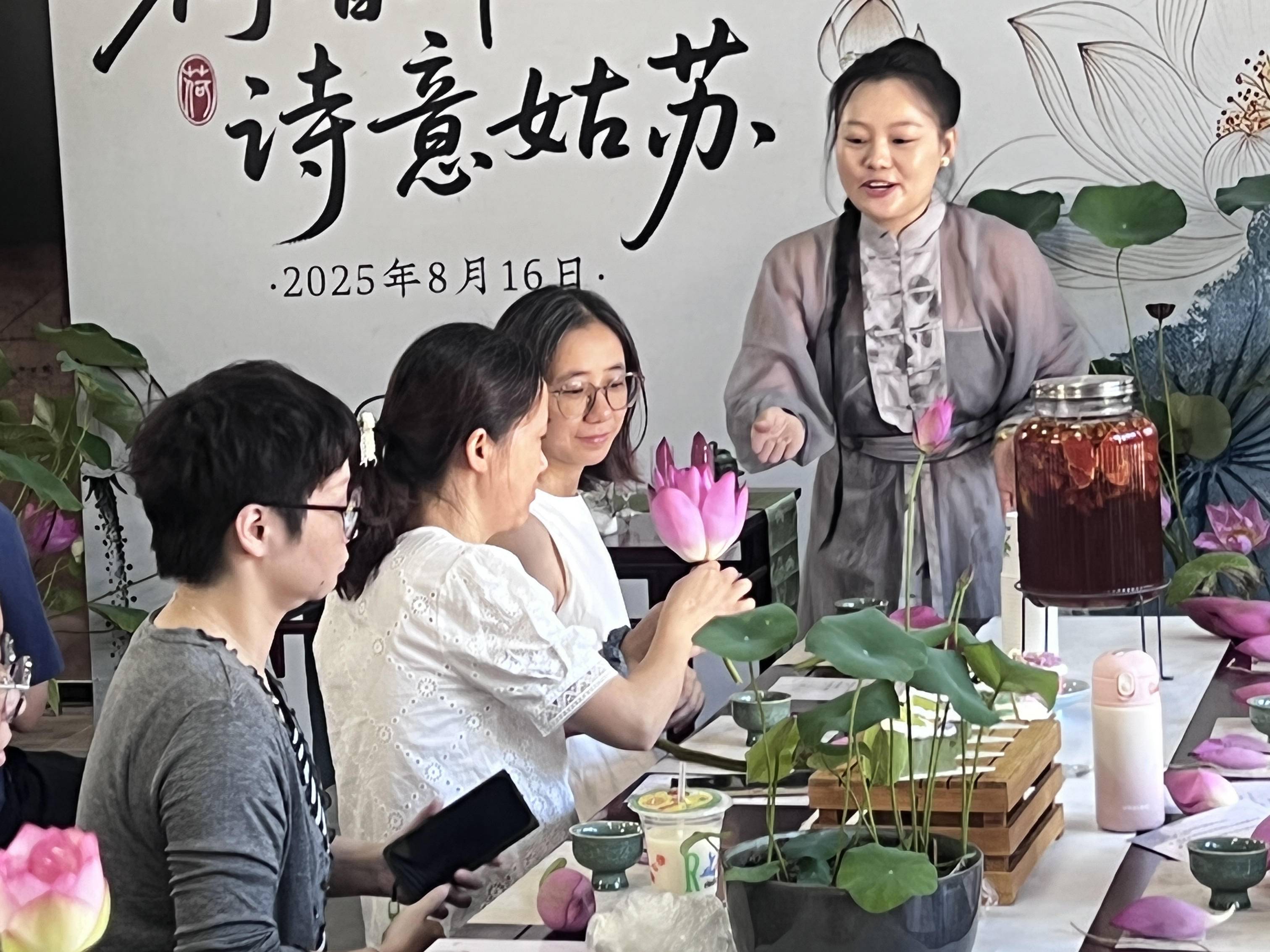 
                        4:3图片