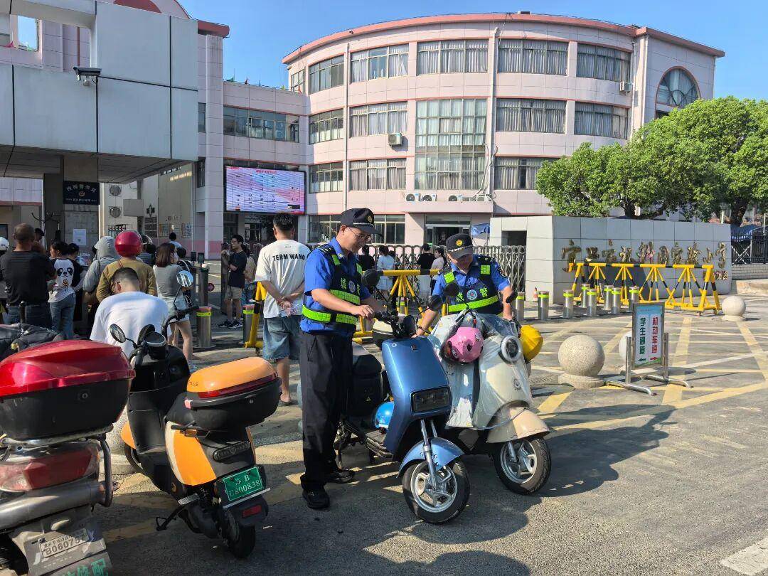 
                        4:3图片