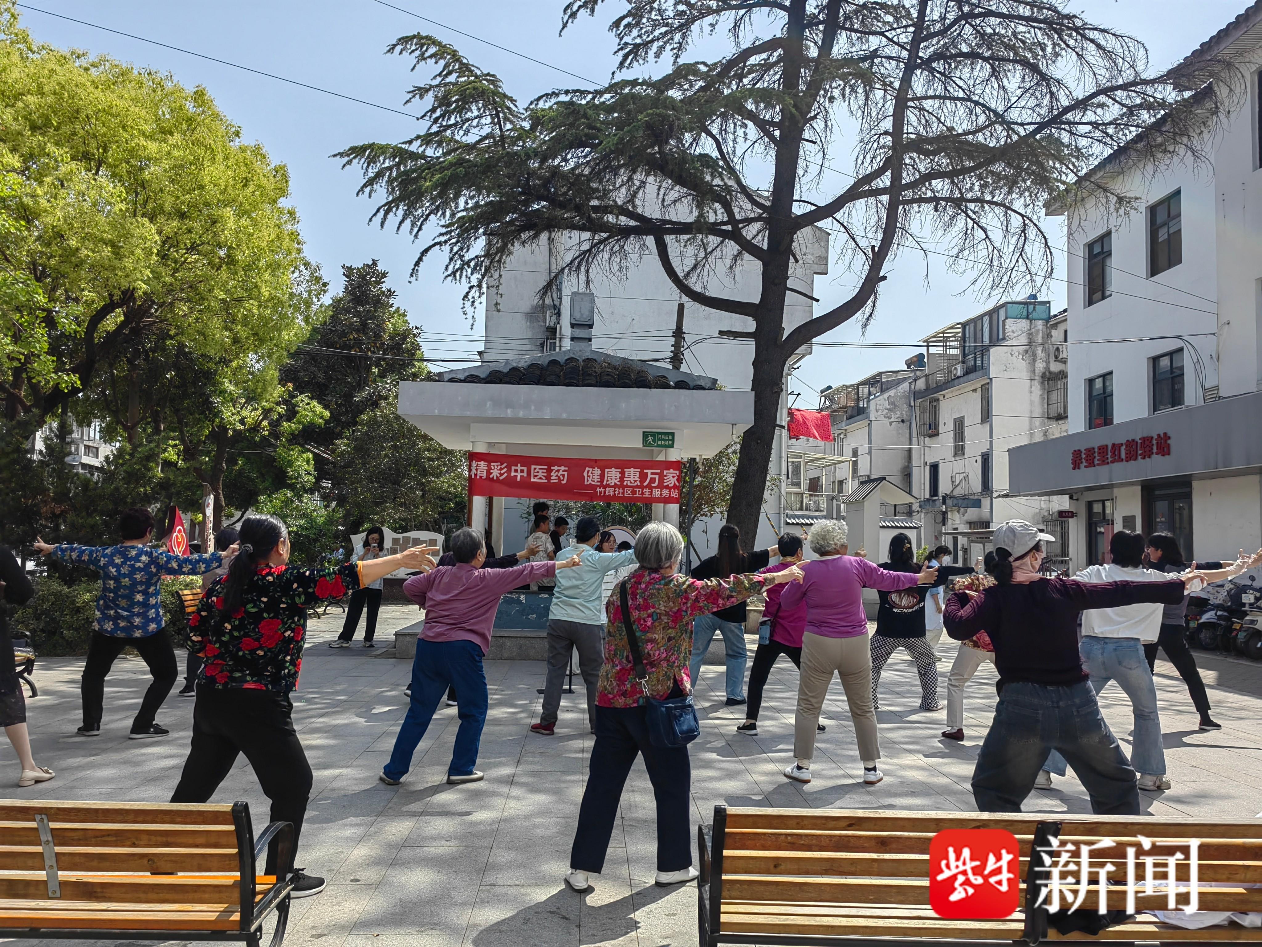
                        4:3图片