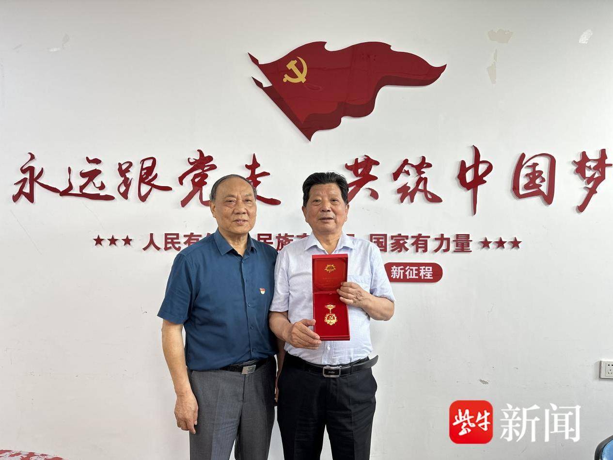 
                        4:3图片