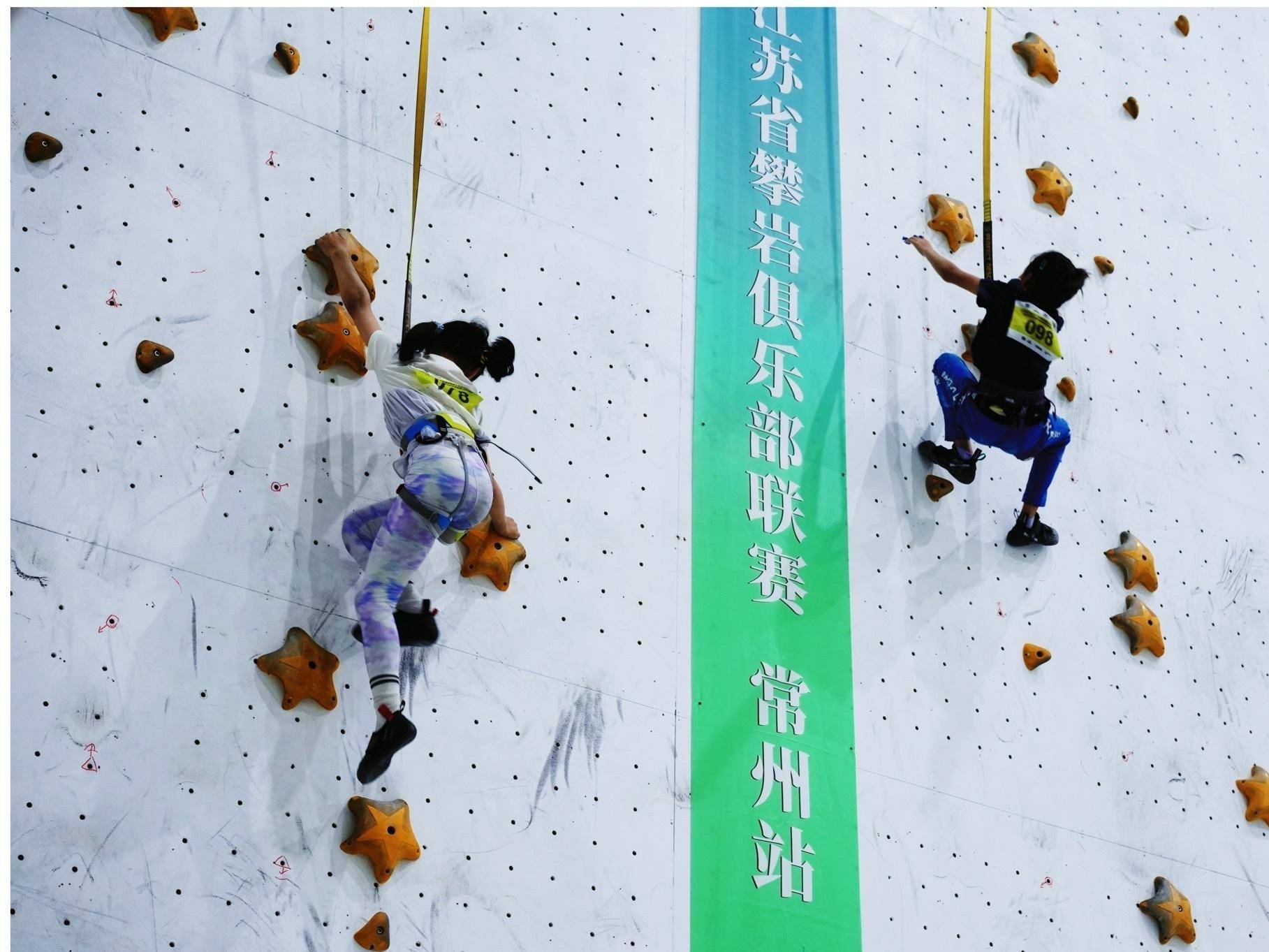 
                        4:3图片