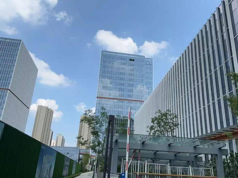
                        4:3图片