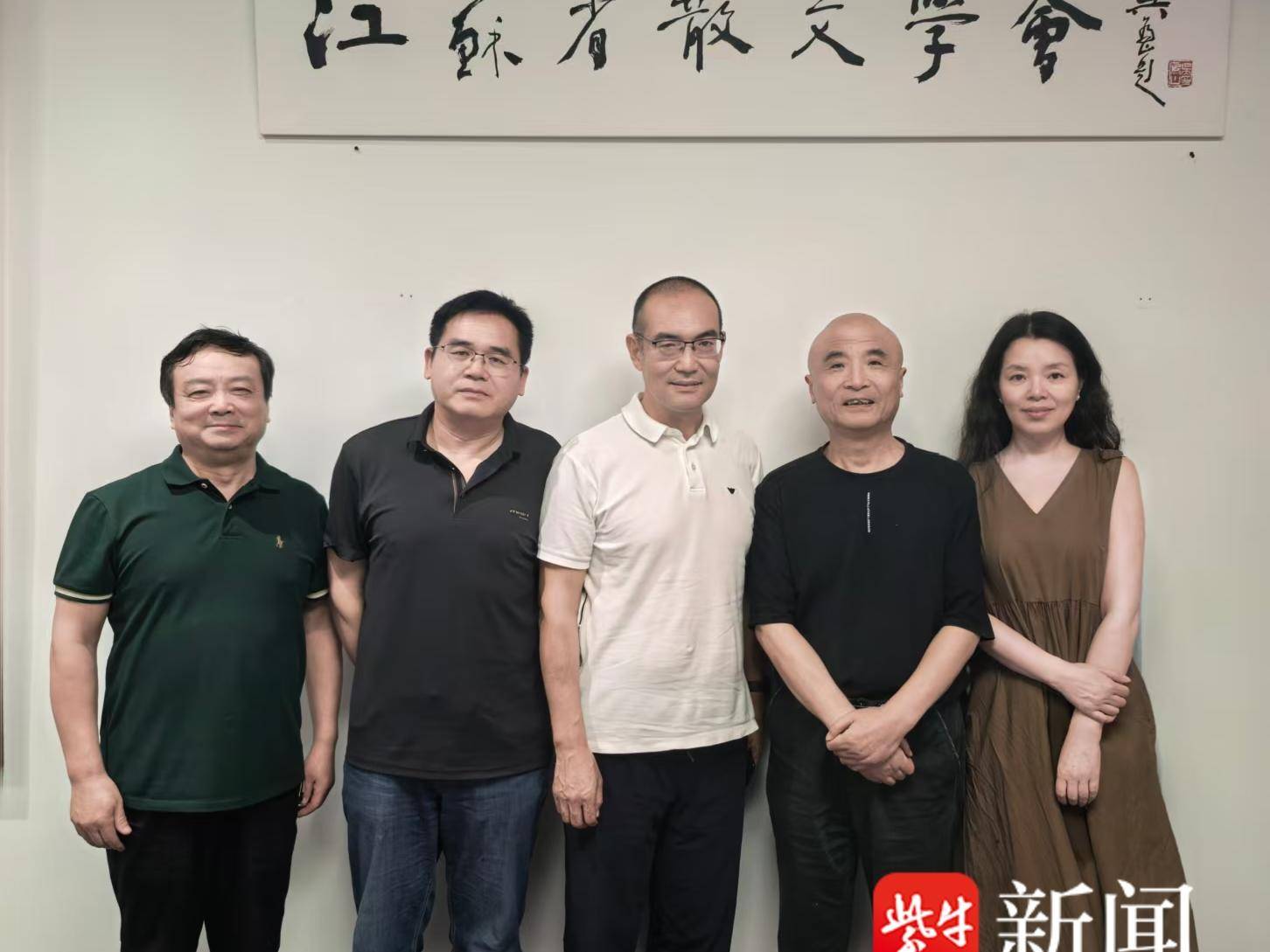 
                        4:3图片