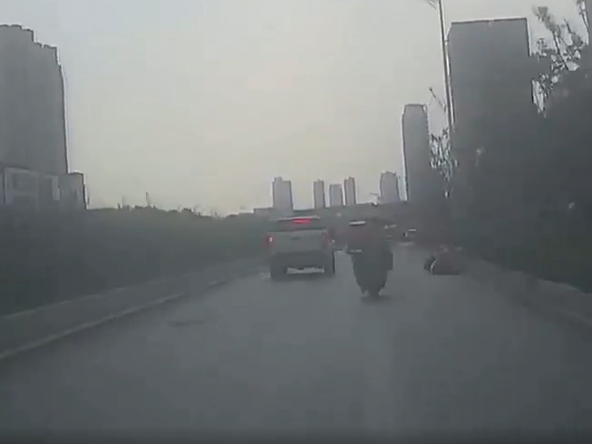 
                        4:3图片