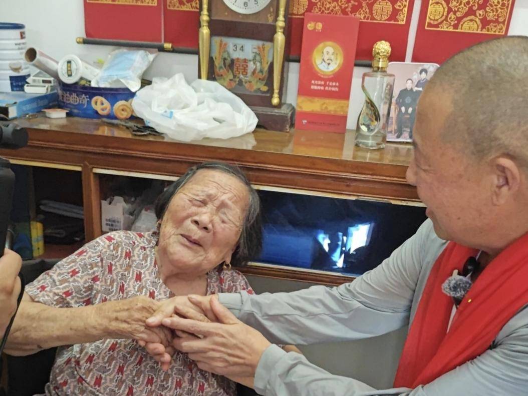 
                        4:3图片