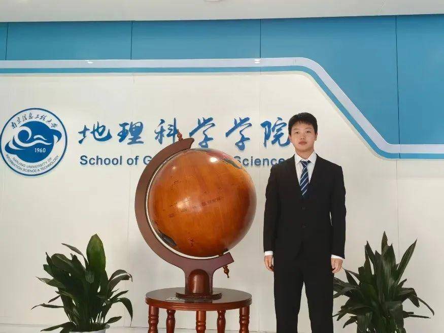 
                        4:3图片