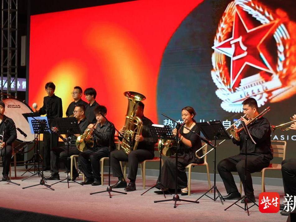 
                        4:3图片