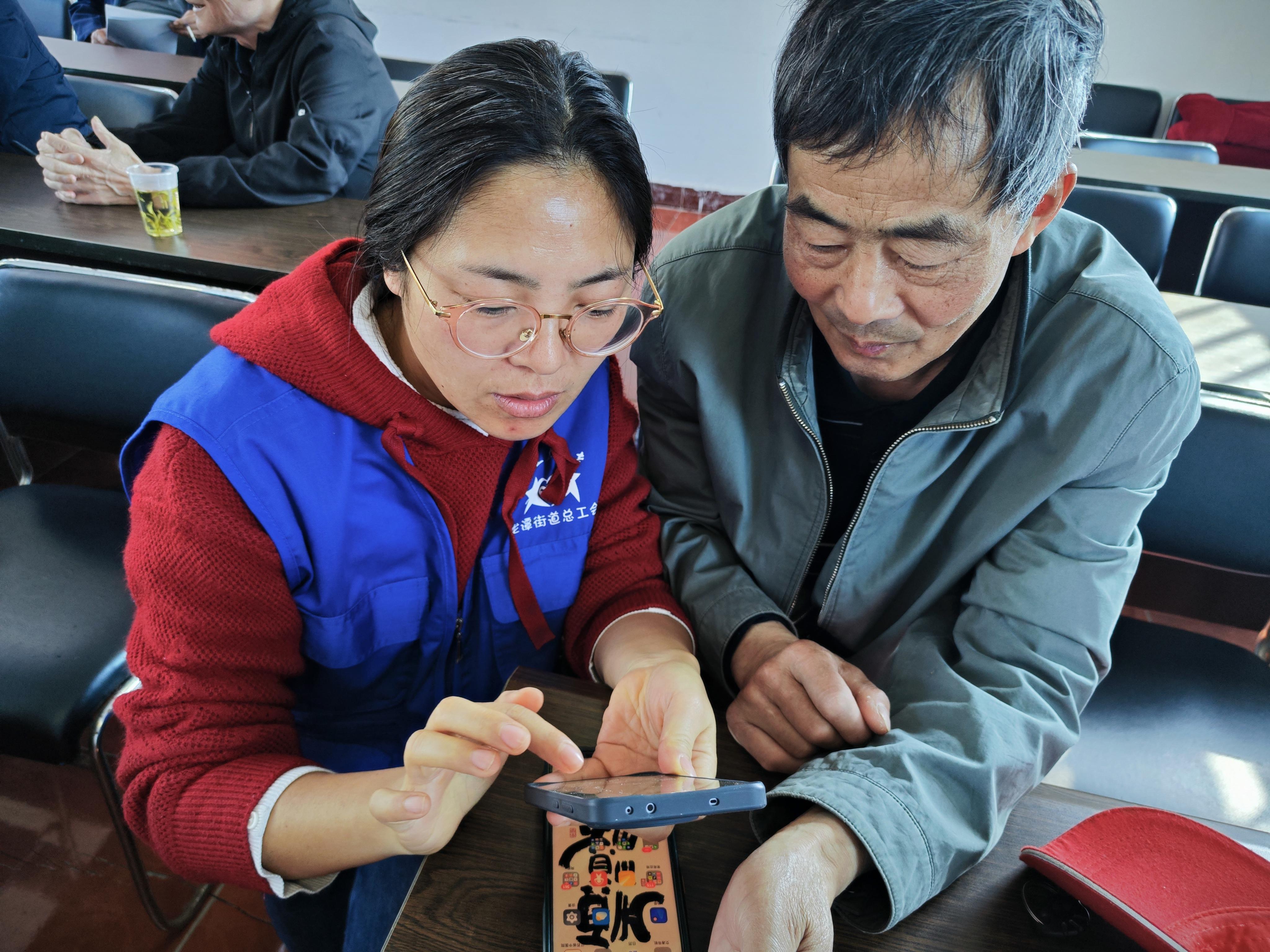
                        4:3图片