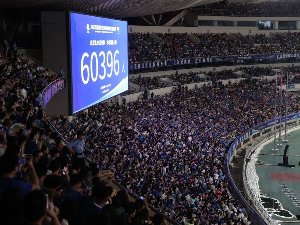 
                        4:3图片