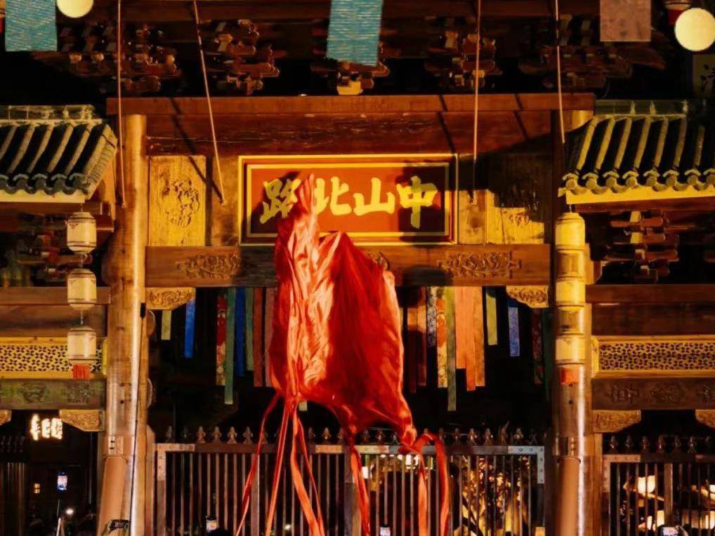 
                        4:3图片