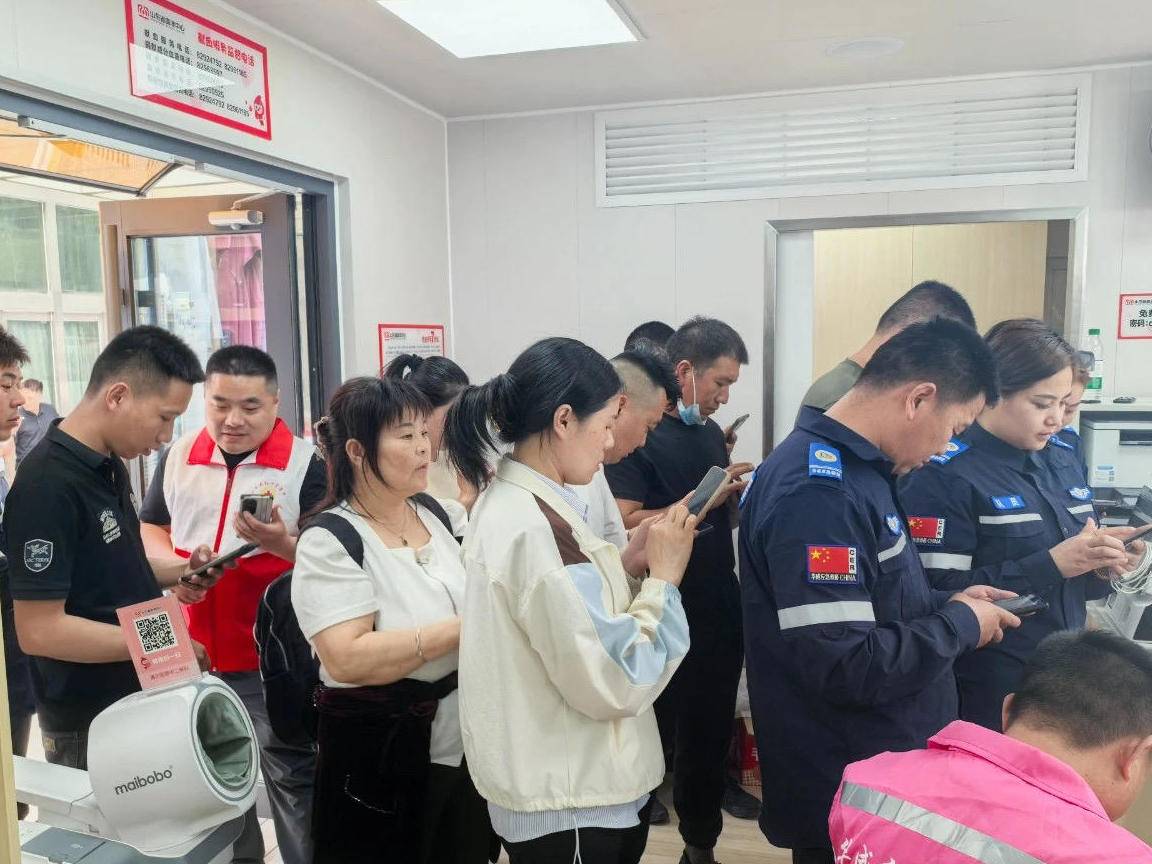 
                        4:3图片