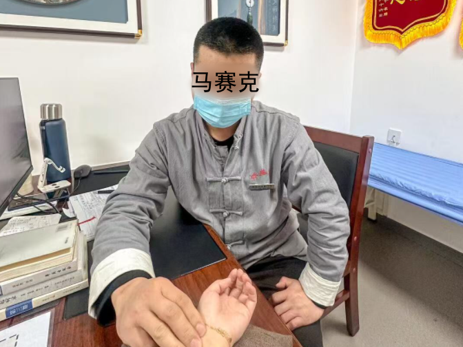 
                        4:3图片