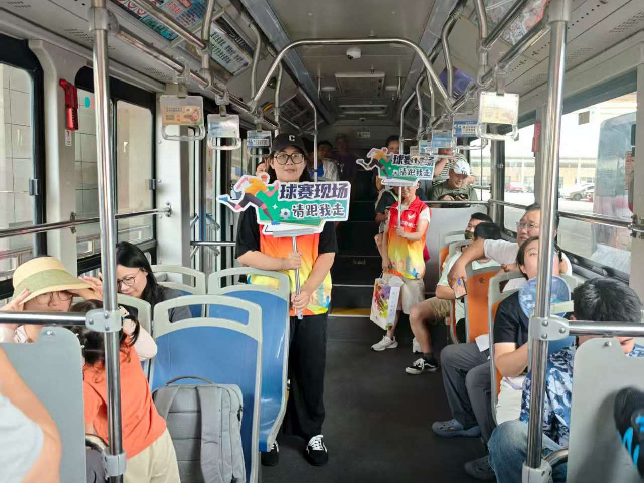 
                        4:3图片