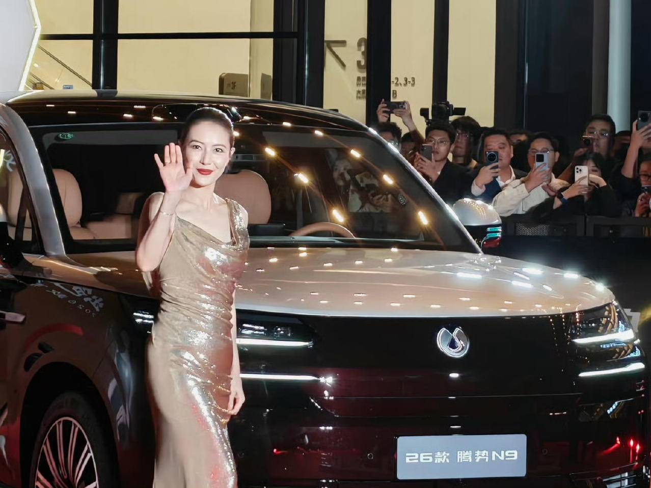 
                        4:3图片