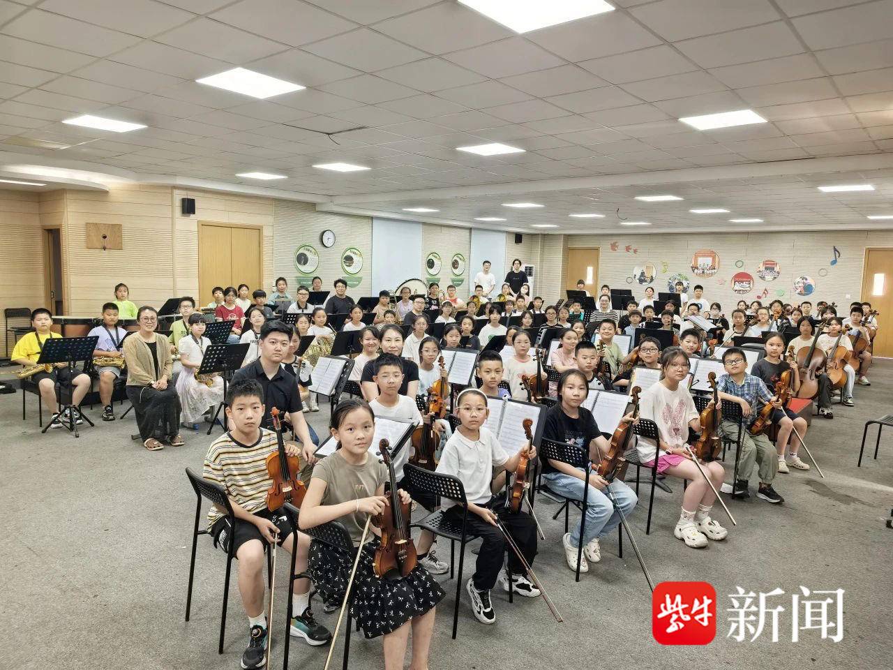 
                        4:3图片