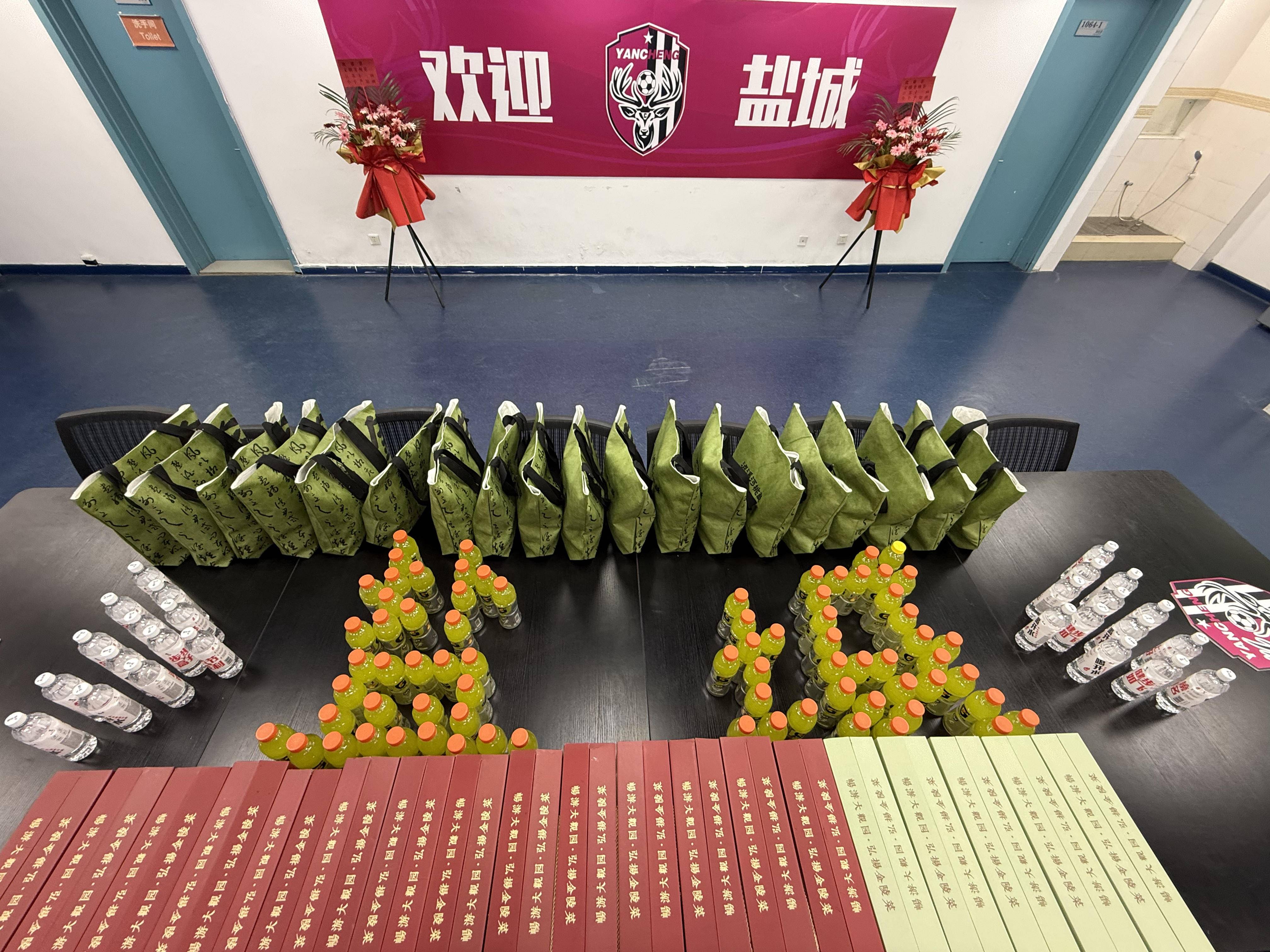 
                        4:3图片