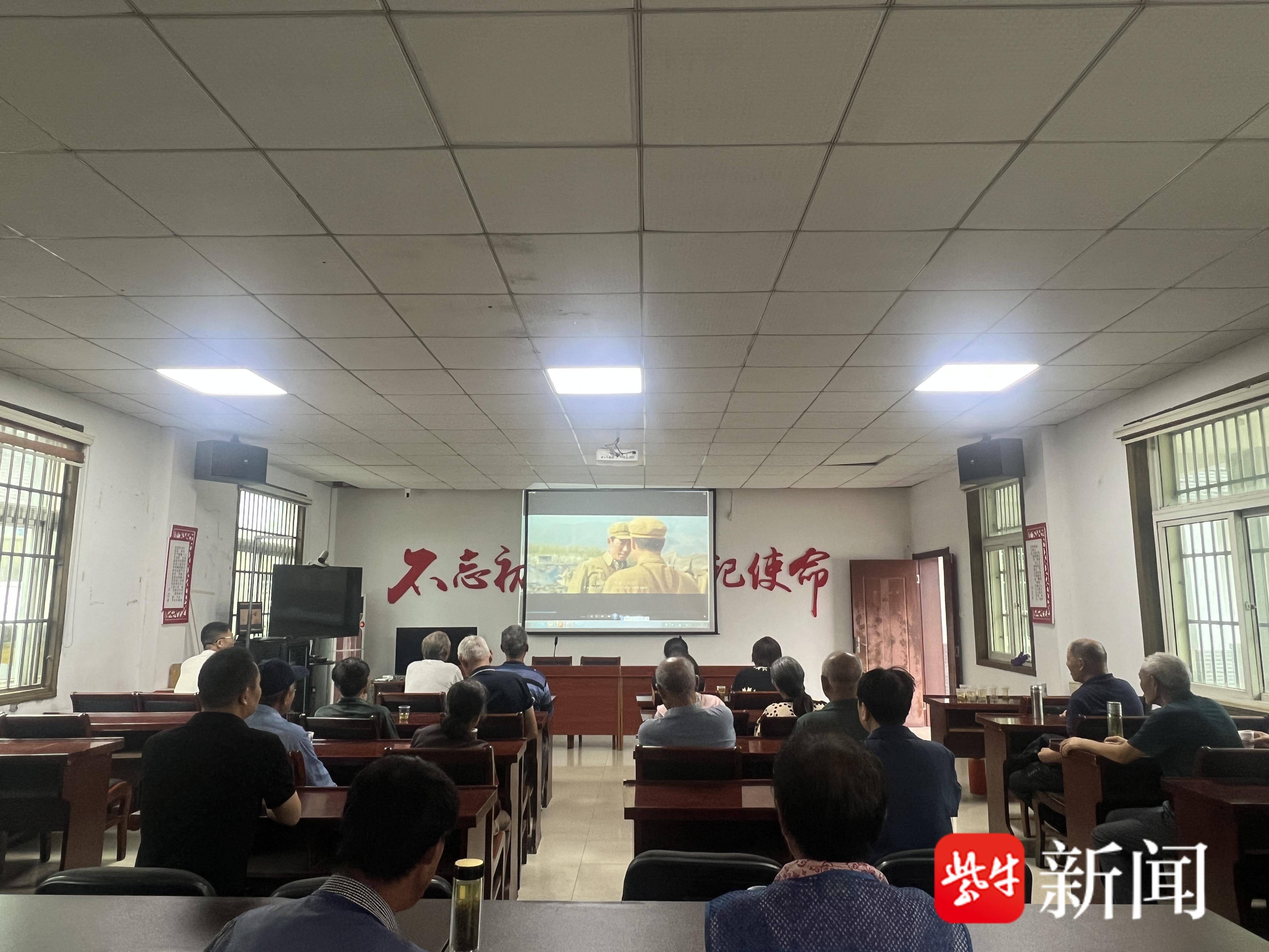 
                        4:3图片