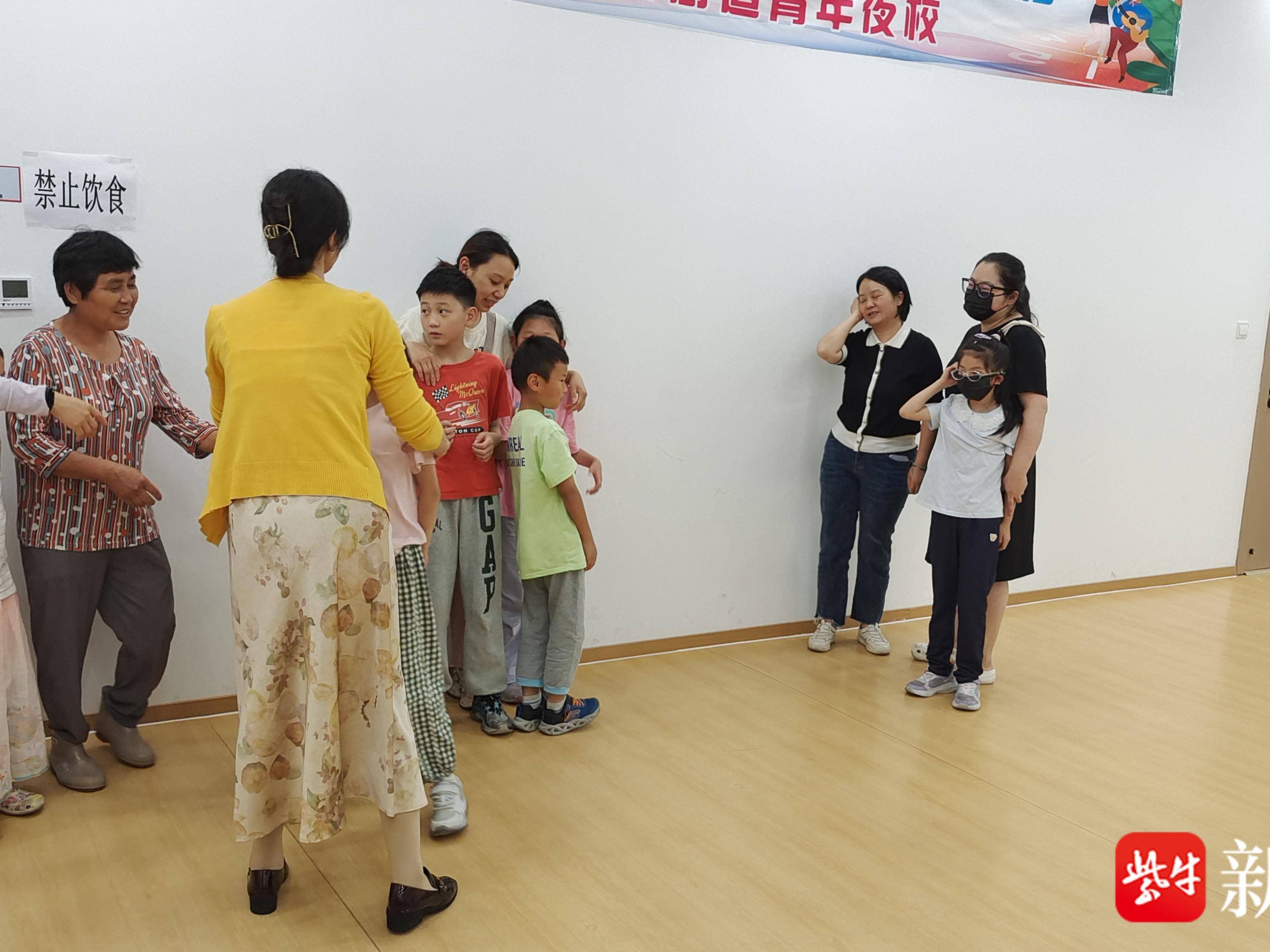 
                        4:3图片