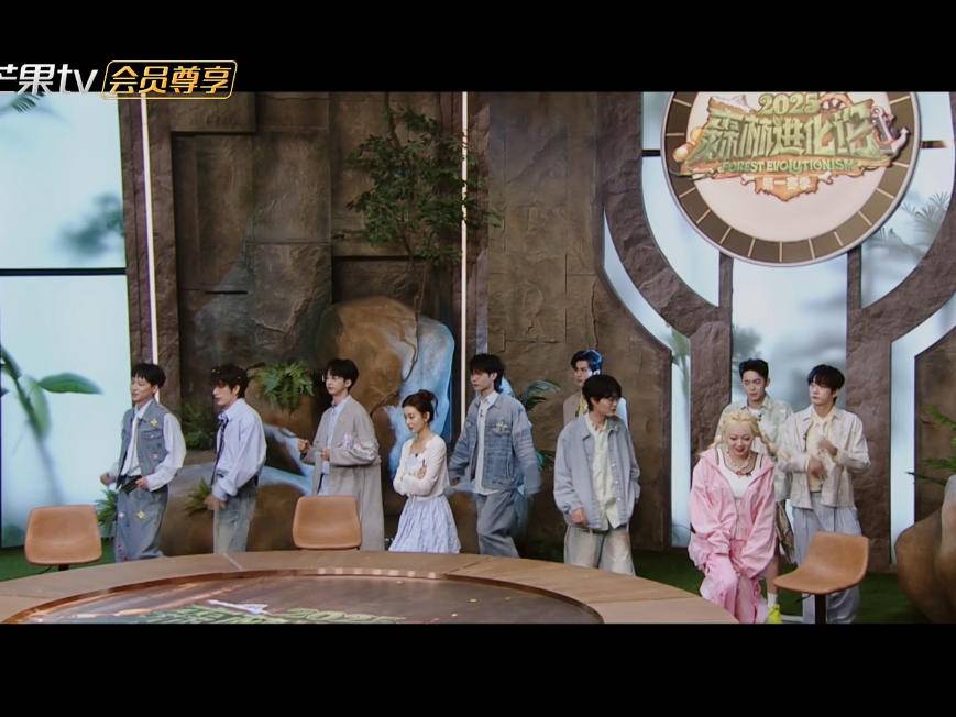 
                        4:3图片