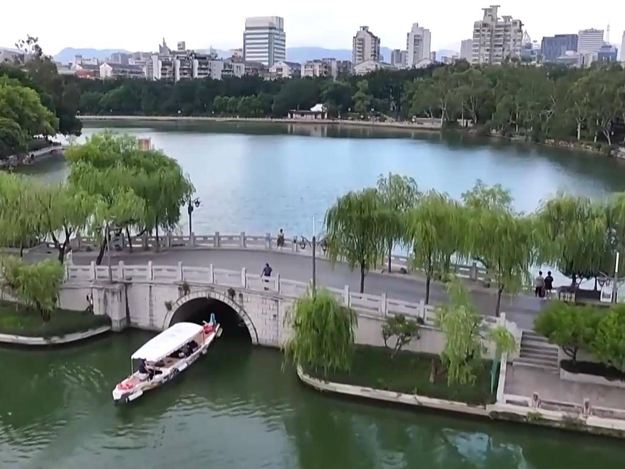 
                        4:3图片