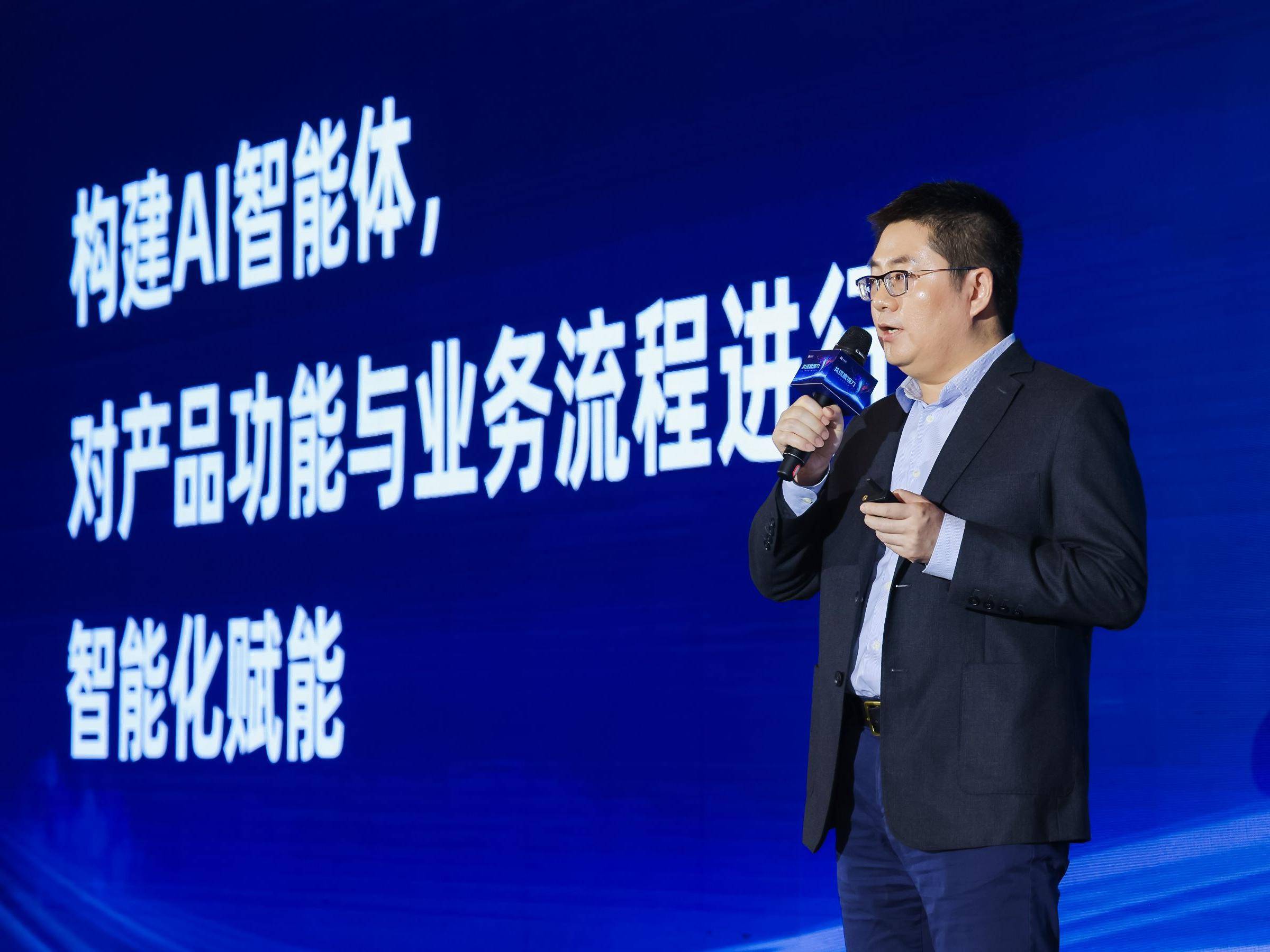 
                        4:3图片