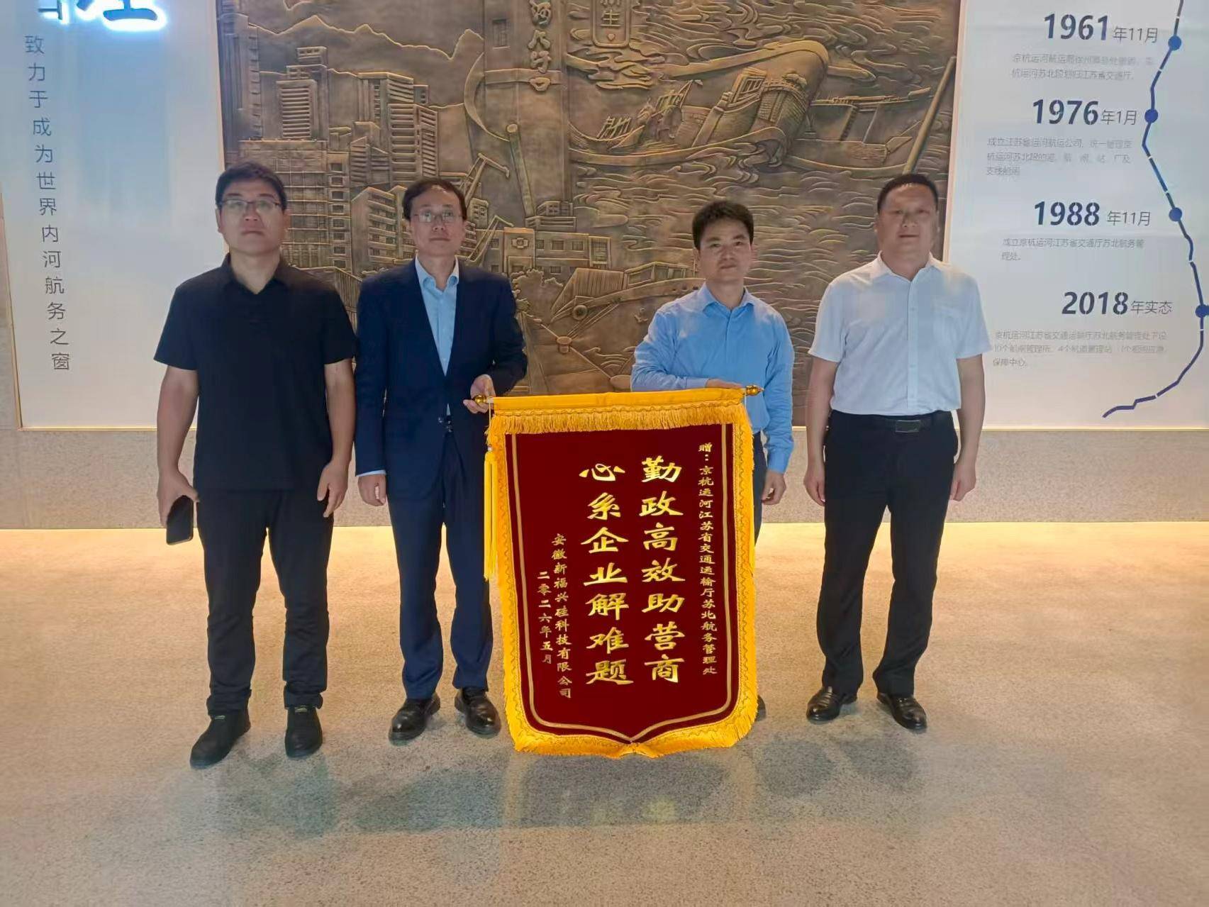 
                        4:3图片