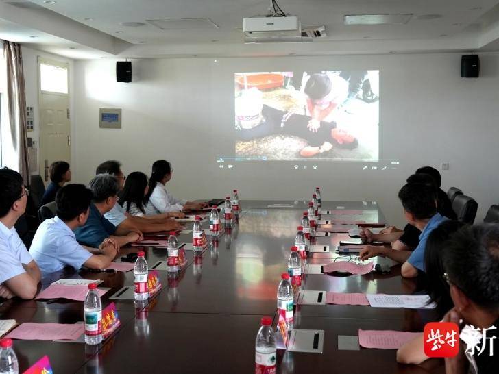 
                        4:3图片