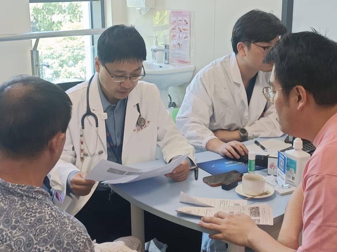 
                        4:3图片
