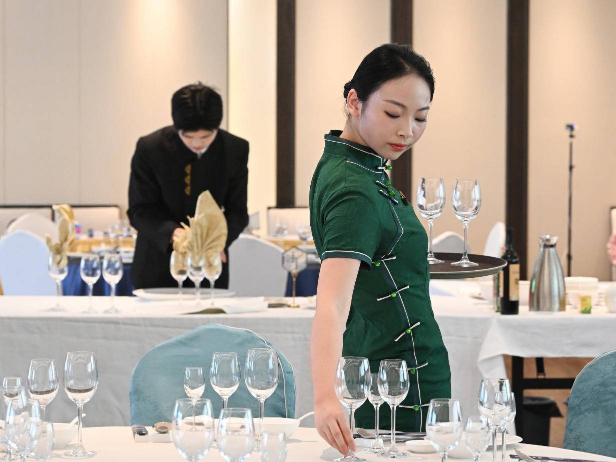 
                        4:3图片