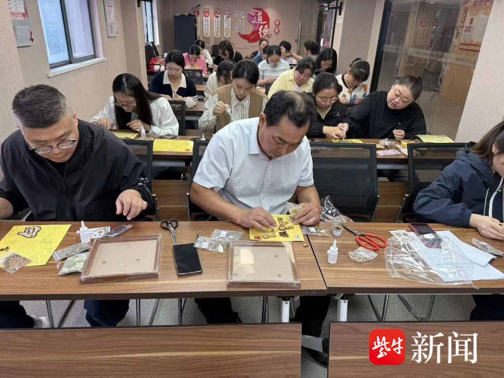 
                        4:3图片