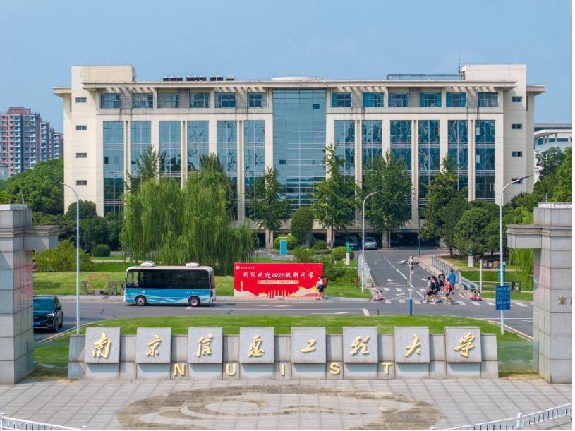 
                        4:3图片
