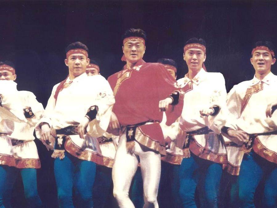 
                        4:3图片