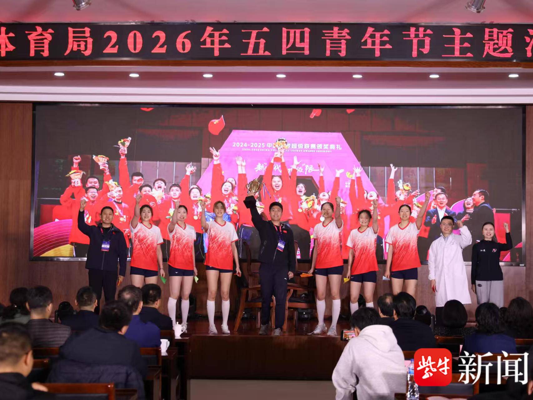 
                        4:3图片