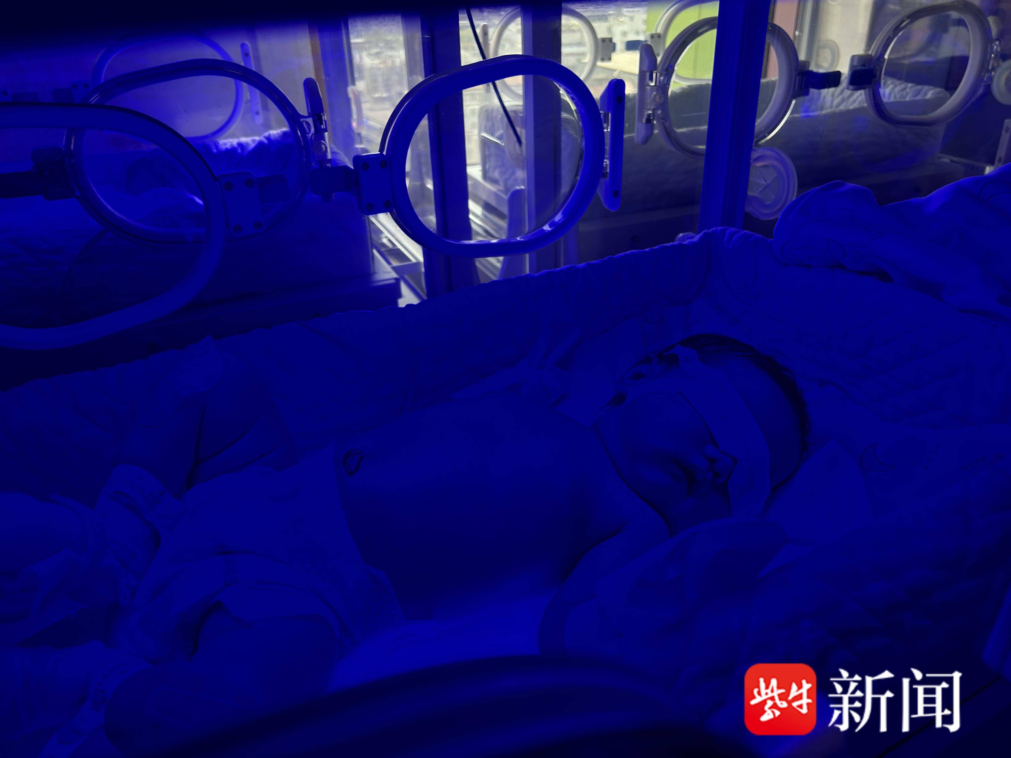 
                        4:3图片