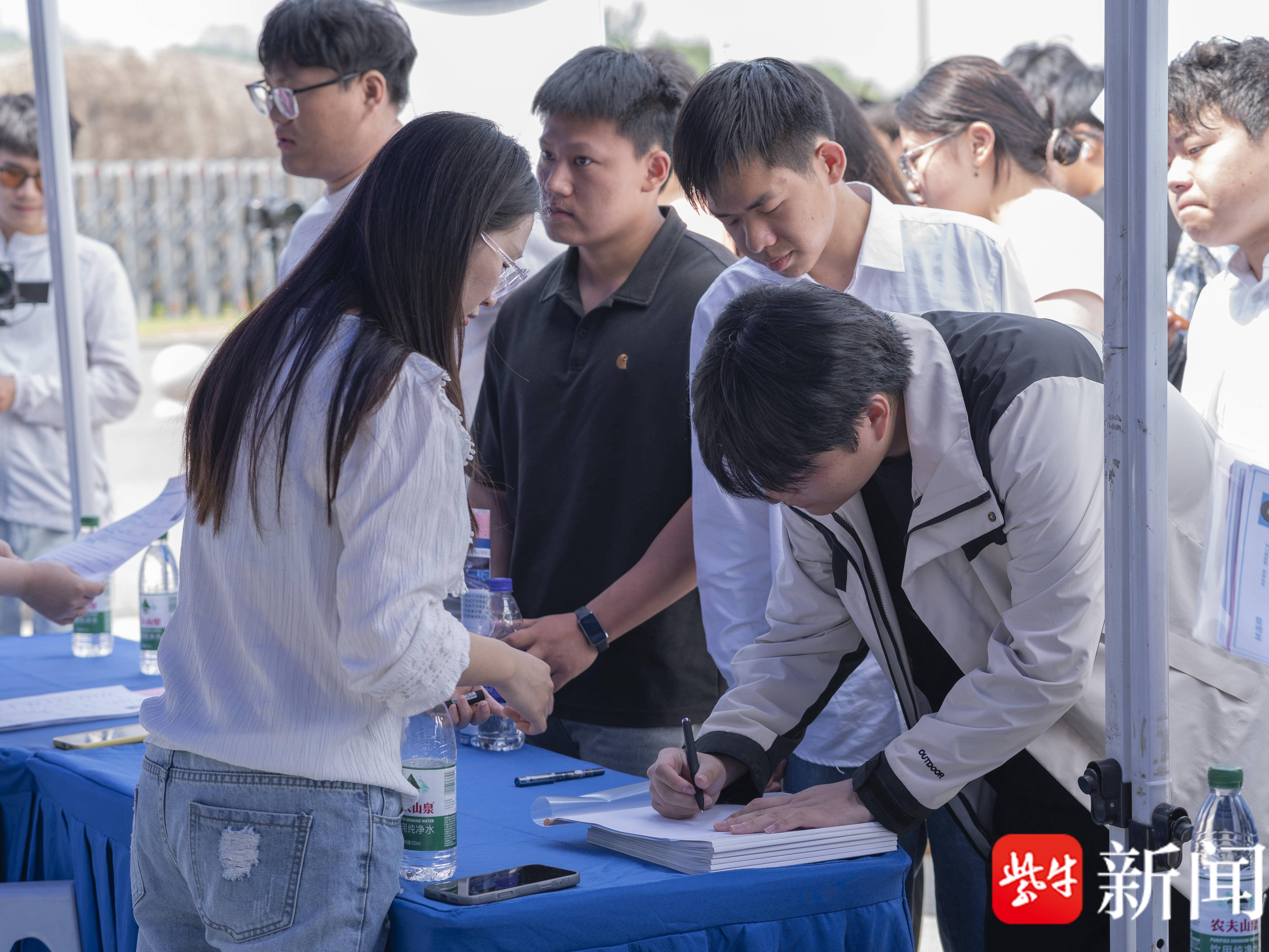 
                        4:3图片