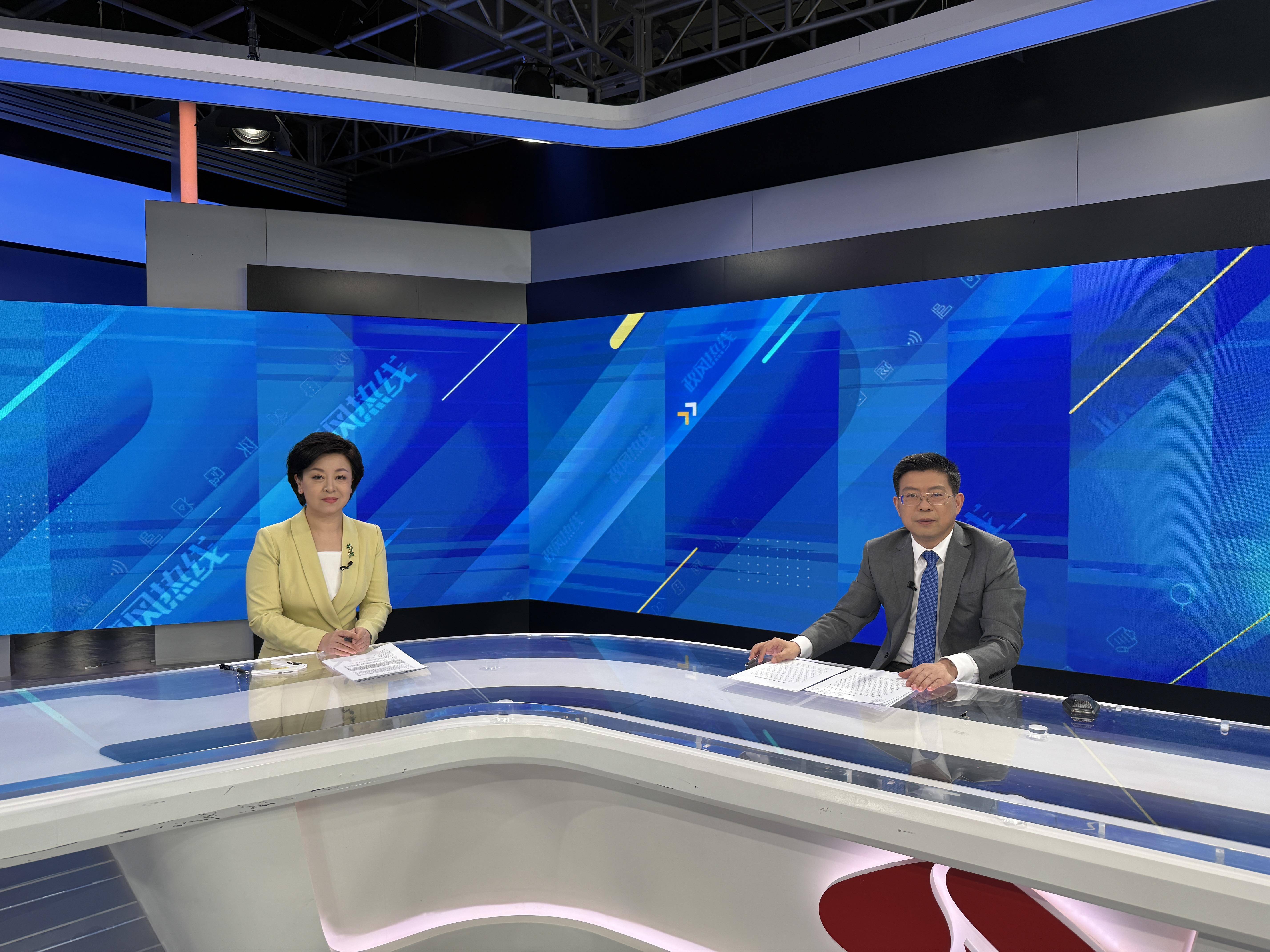 
                        4:3图片