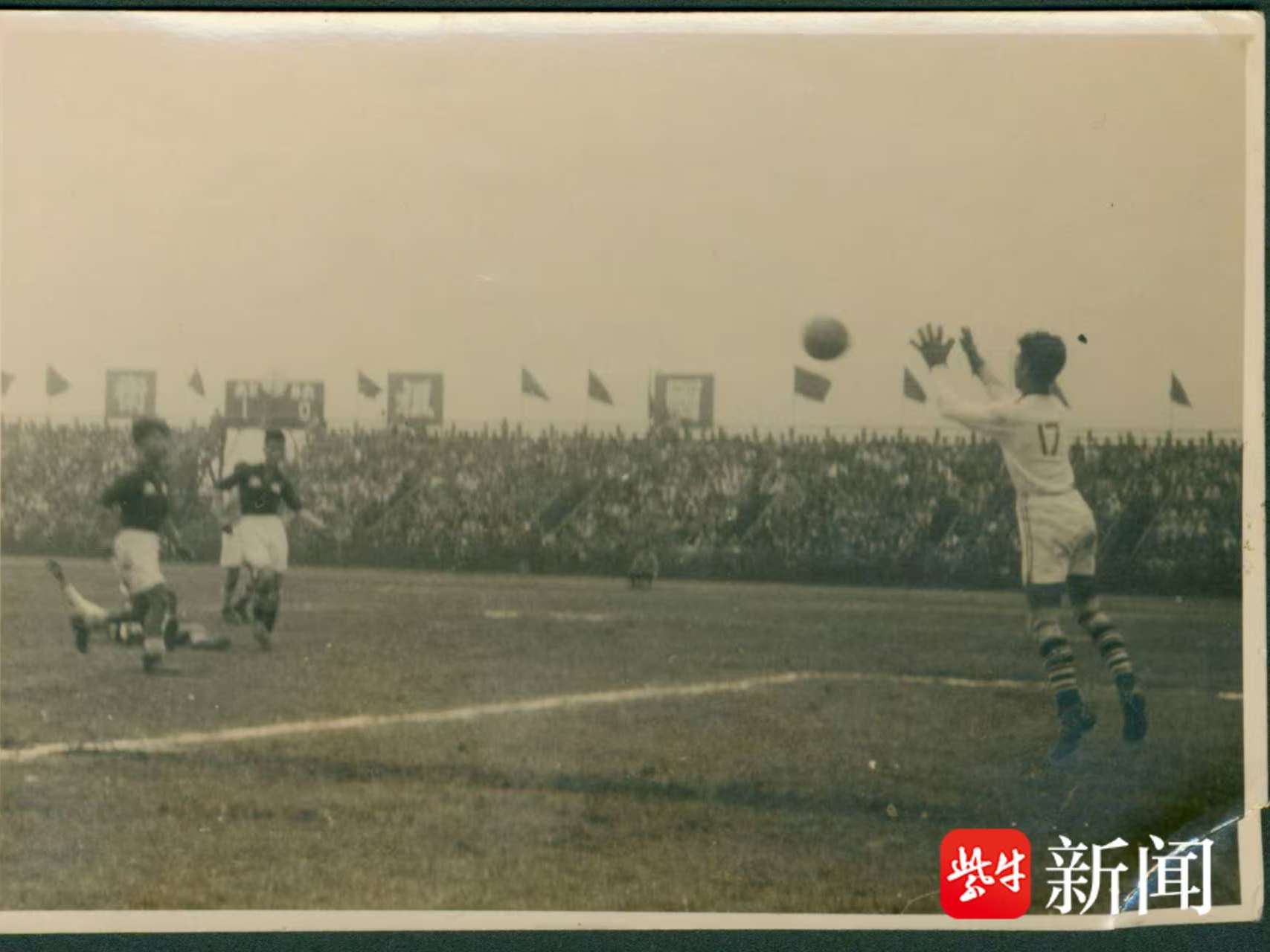 
                        4:3图片
