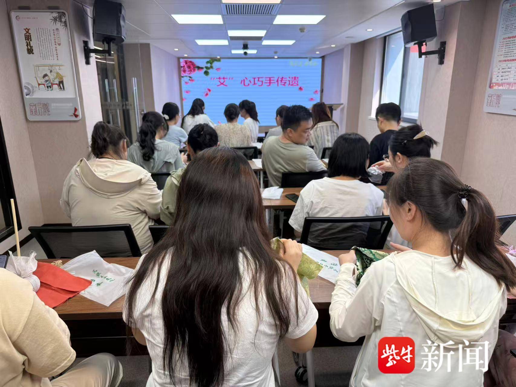 
                        4:3图片