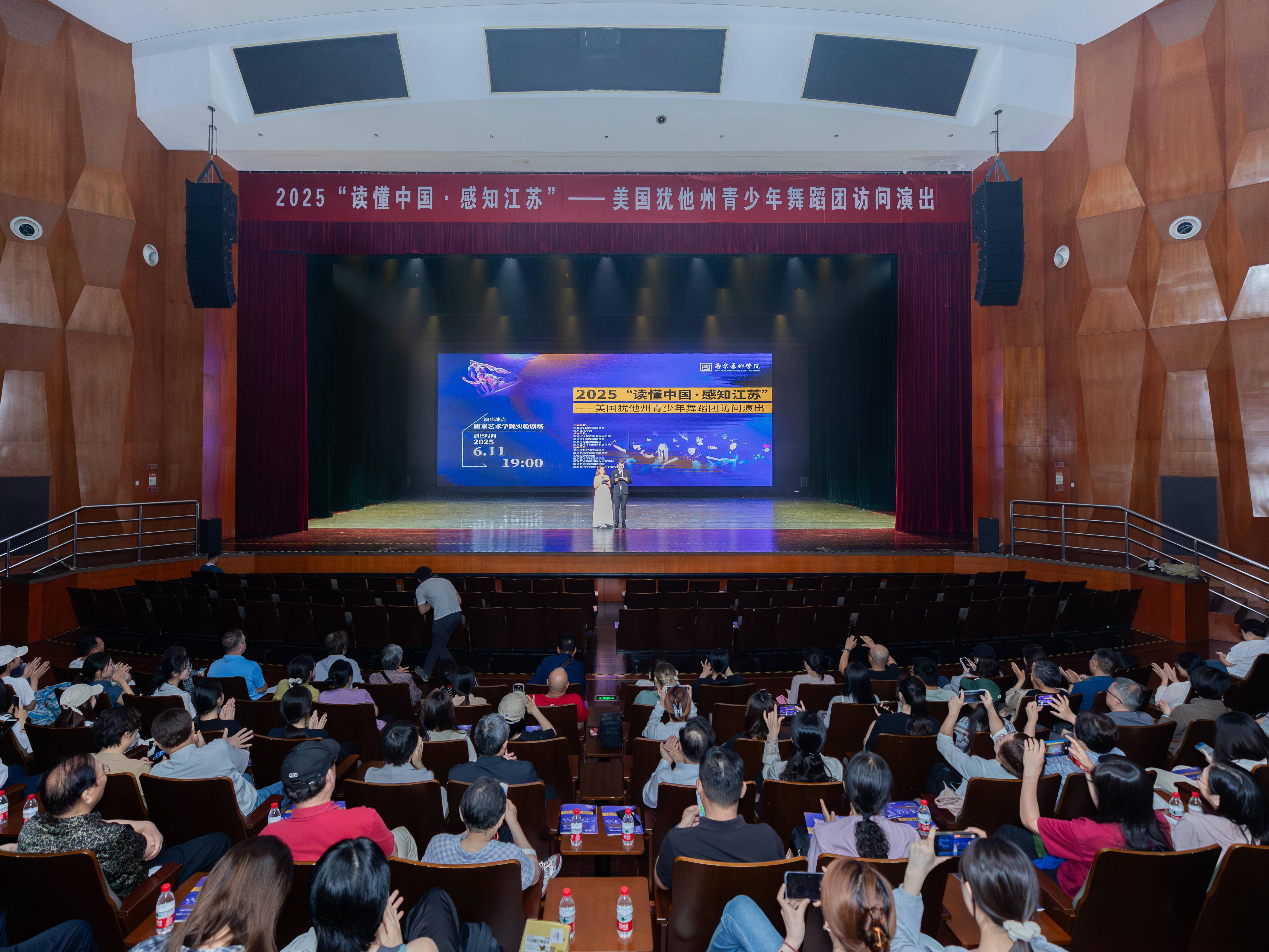 
                        4:3图片