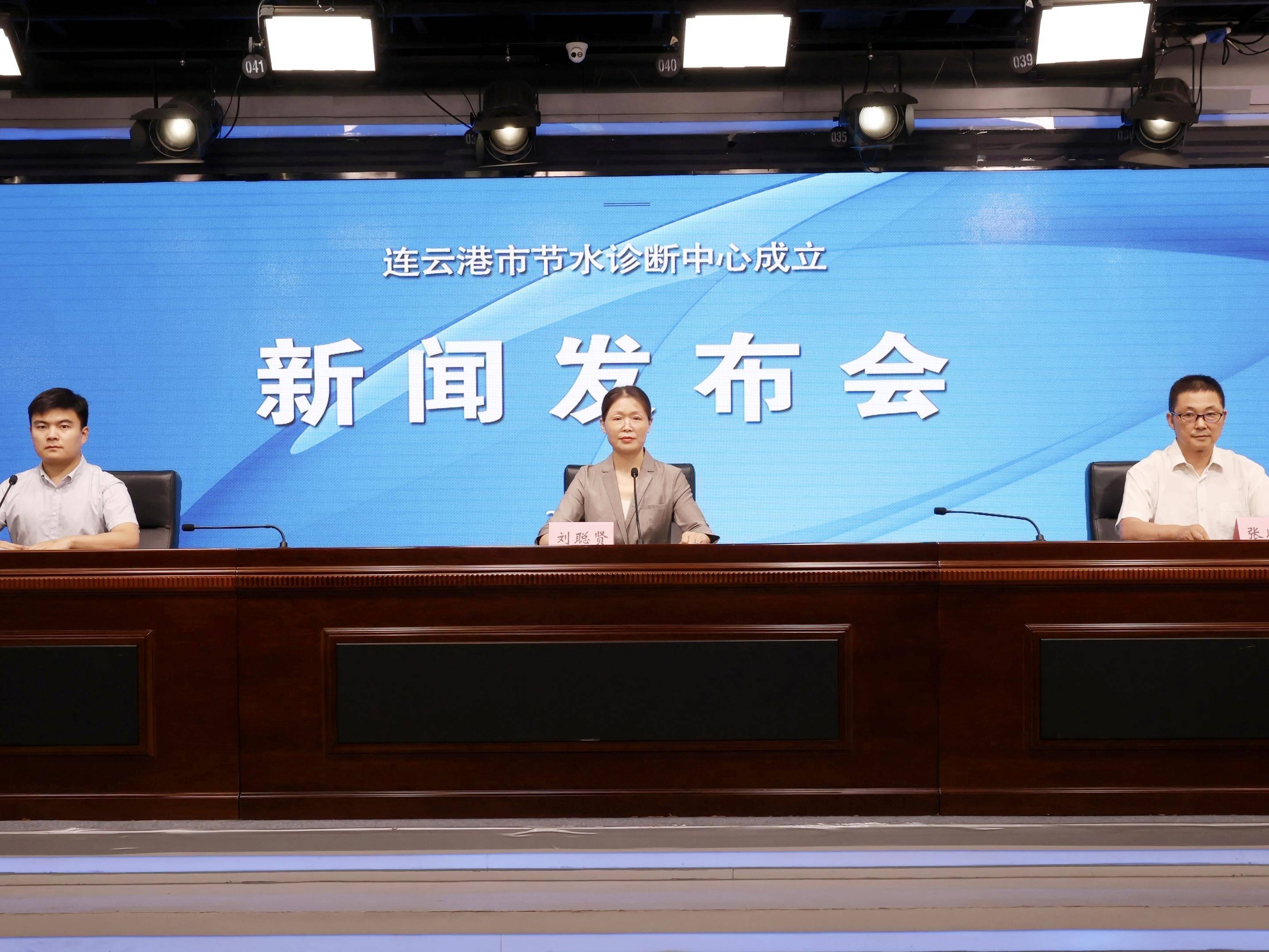 
                        4:3图片