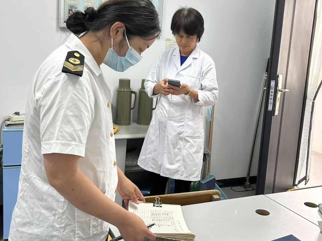 
                        4:3图片