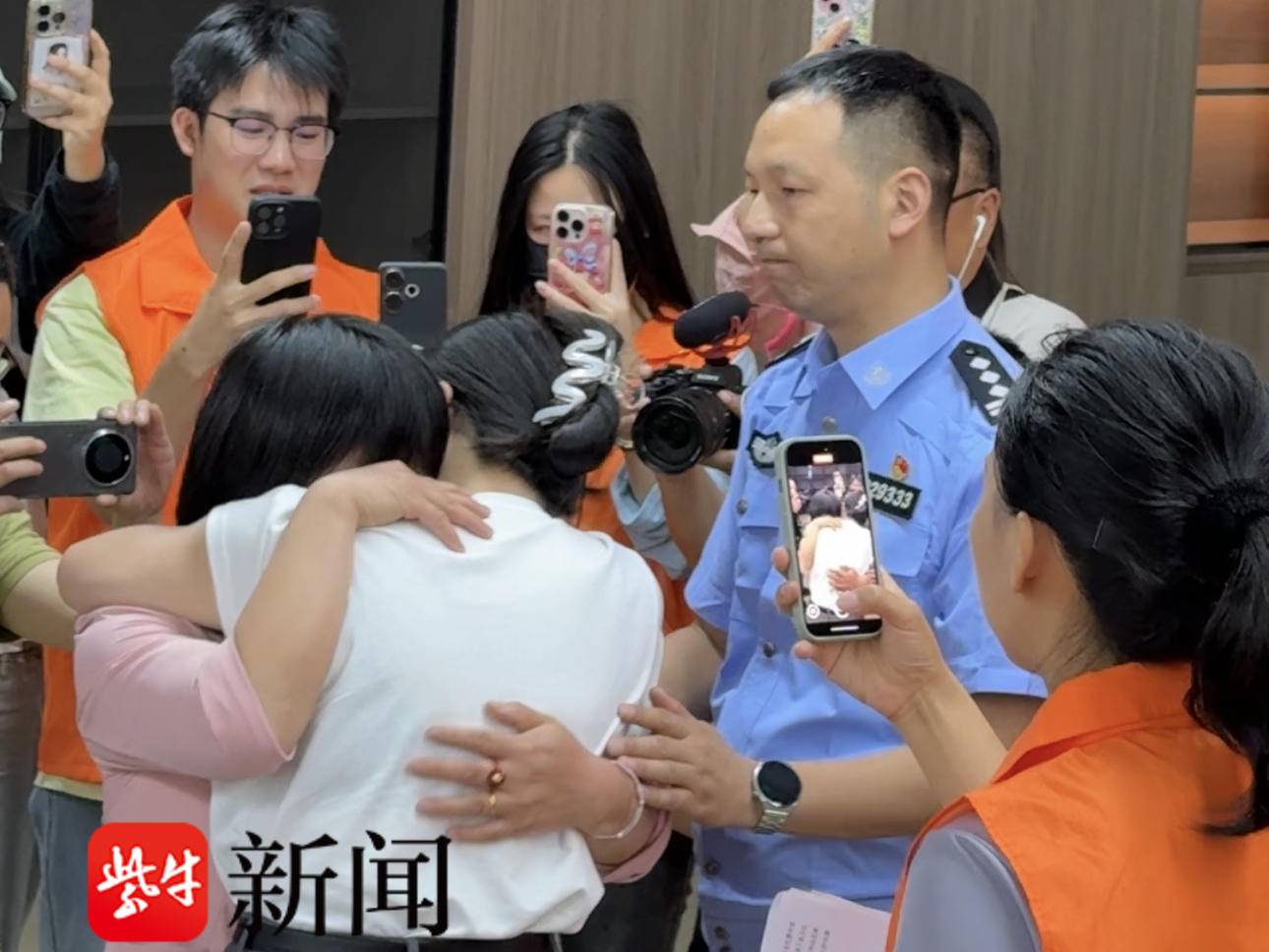 
                        4:3图片