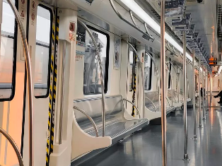 
                        4:3图片