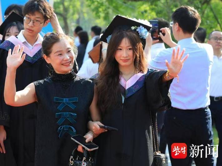 
                        4:3图片